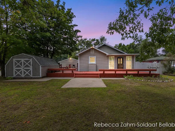 901 N York St, Belding, MI 48809