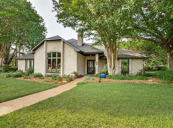 2nd image of 1210 Whispering Ln