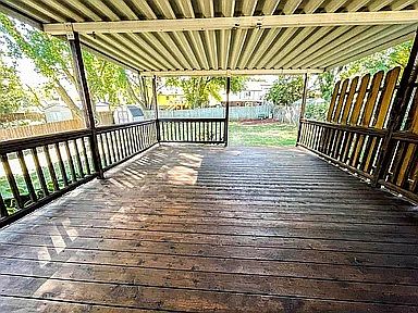 3rd image of 5959 Oakridge Dr