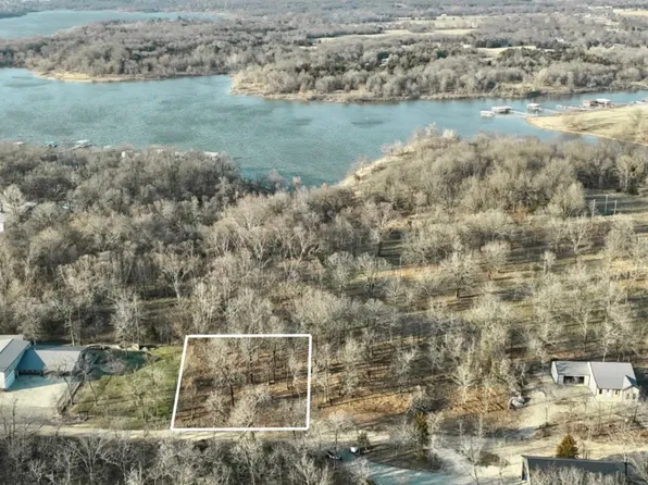 4 S 4215th Rd, Eufaula, OK 74432