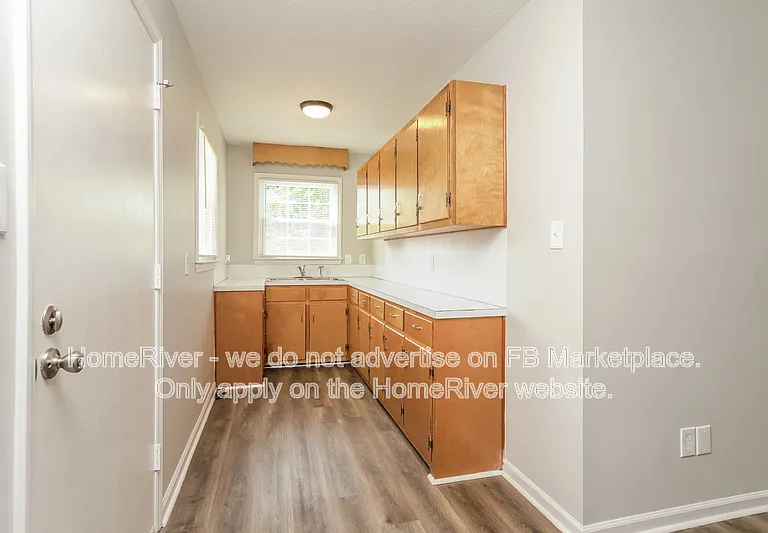 1603 W Mountain St — Photo 7