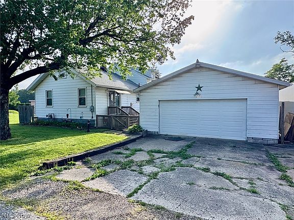 2nd image of 2171 Stahl Rd