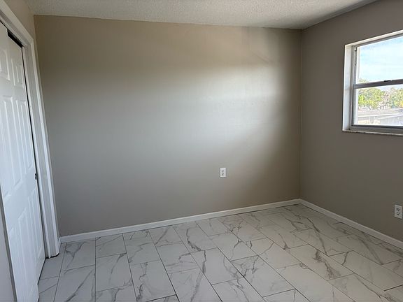 3rd image of 321 Johnson Ave #11595533