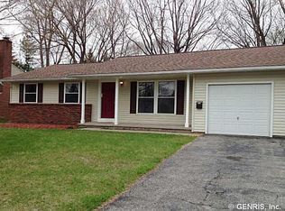 45 Stonecrest Dr, Rochester, NY 14615