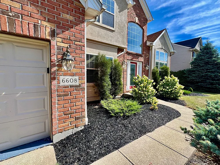 6608 Rosemont Ln — Photo 65
