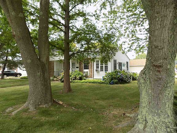 3rd image of 1263 Ohio Ave