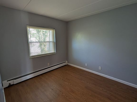 5th image of 4308 Hamilton Ave #4