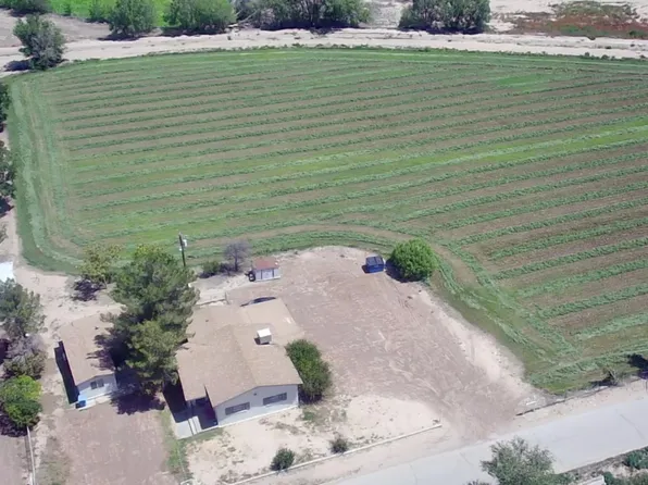 683 Borrego Rd, San Elizario, TX 79849