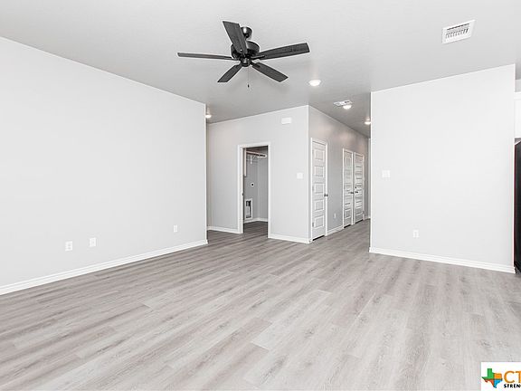 4th image of 2185 Wooster St