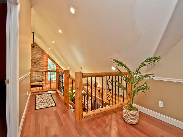 232 Maloney Ln — Photo 20
