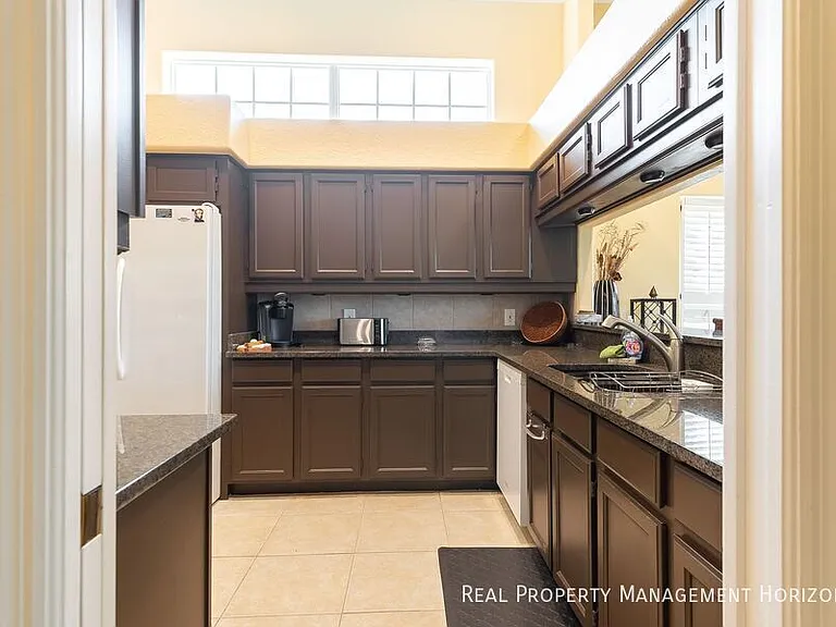 6815 Pleasant Hill Rd — Photo 7