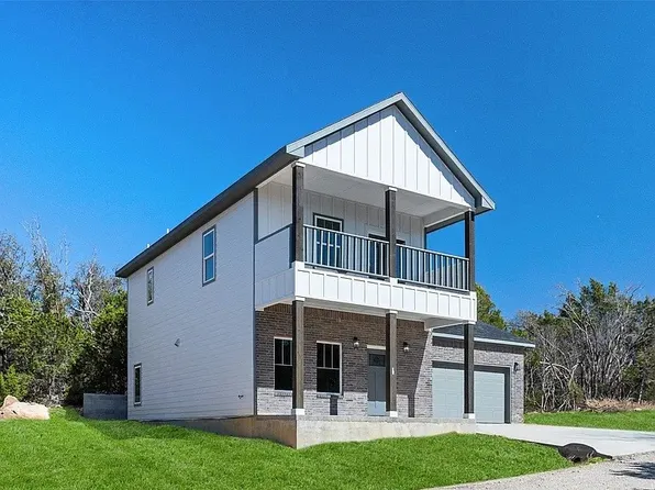 2100 Cactus Aly, Granbury, TX 76048