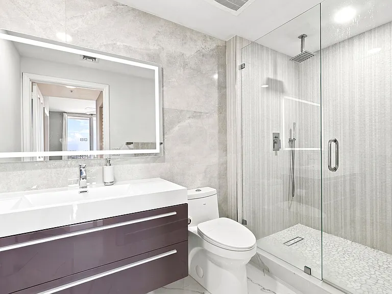 511 SE 5th Ave #1208 — Photo 24