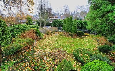 walsh-listing-yard-2