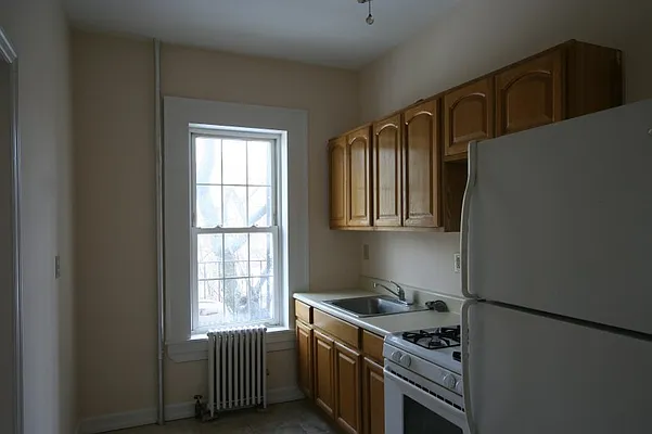Rented by Brooklyn Hearth Realty | media 17