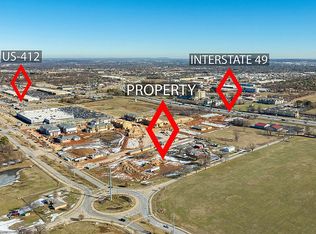 5428 Apple Rd, Springdale, AR 72762