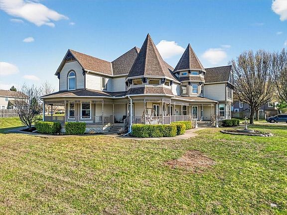 3rd image of 15401 Antioch Rd