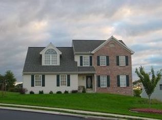 4 Tower Dr, Elizabethtown, PA 17022