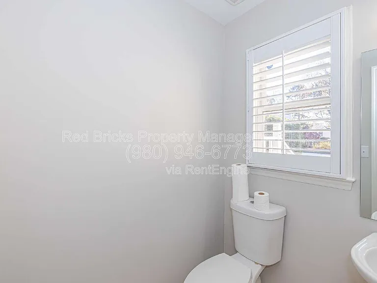 4709 Morning Dew Ct — Photo 15