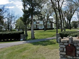 376 Weisenberger Mill Rd, Midway, KY 40347