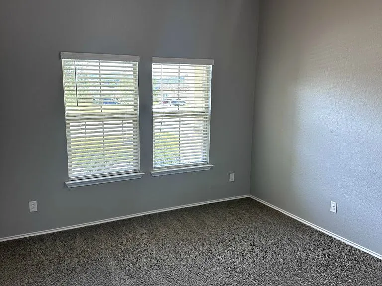 2403 Elba Dr — Photo 22