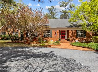 65 Beaver Ln, Pinehurst, NC 28374