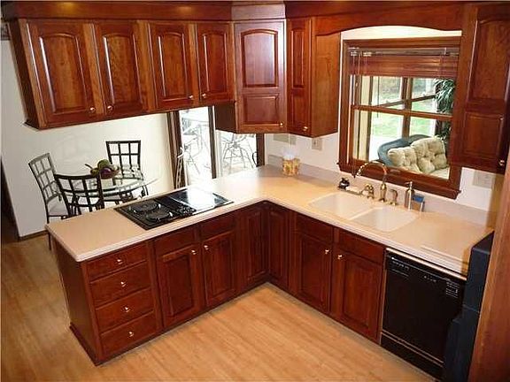 2nd image of 822 Ashler Ct