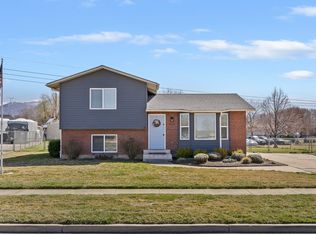 2522 N 2200 W, Farr West, UT 84404