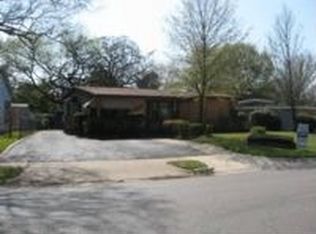 2012 Brittain St, Fort Worth, TX 76111