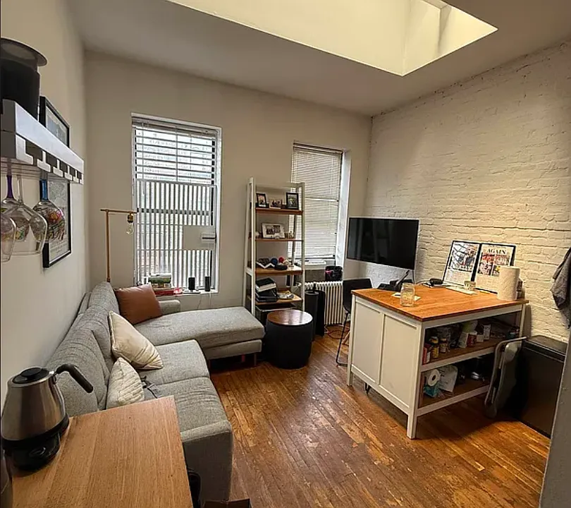 107 Thompson St #5D