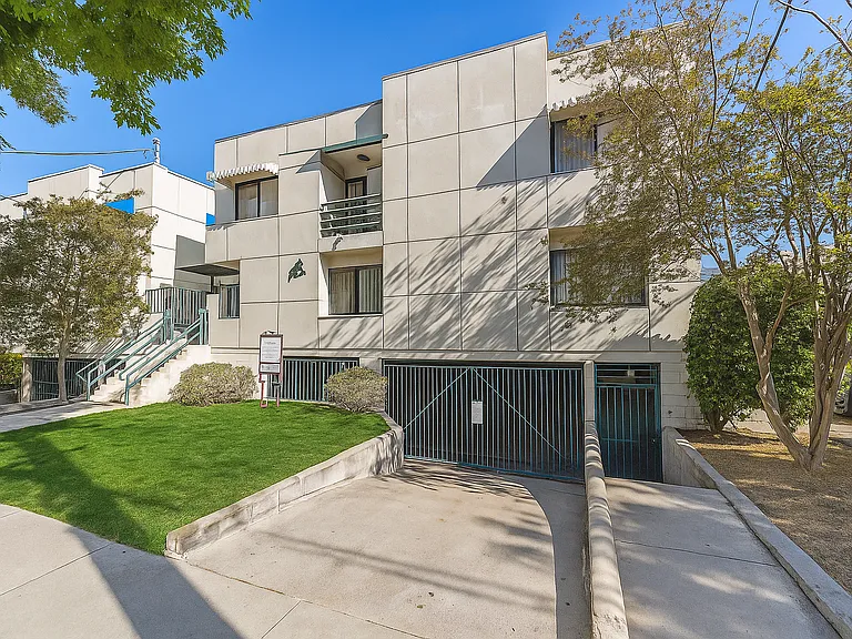 1225 Stanley Ave #203 — Photo 1