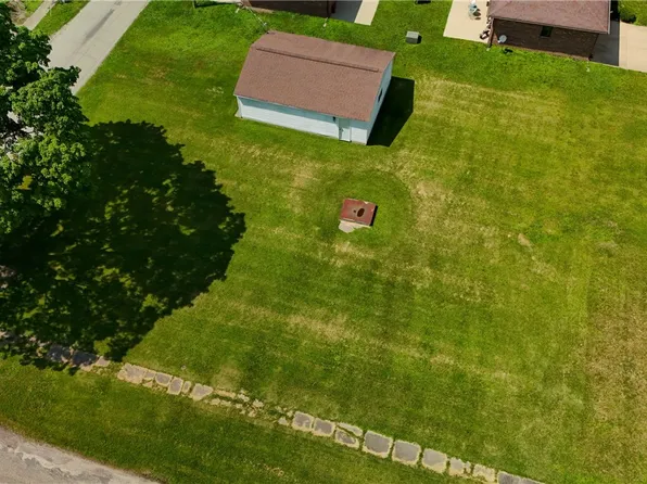 205 Orchard St, Catlin, IL 61817