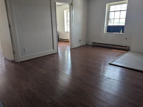 126 E Main St Unit 1-3, Front Royal, VA 22630