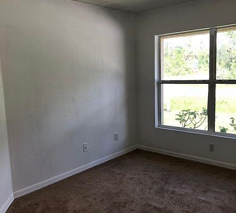 3rd image of 355 Justice Ave