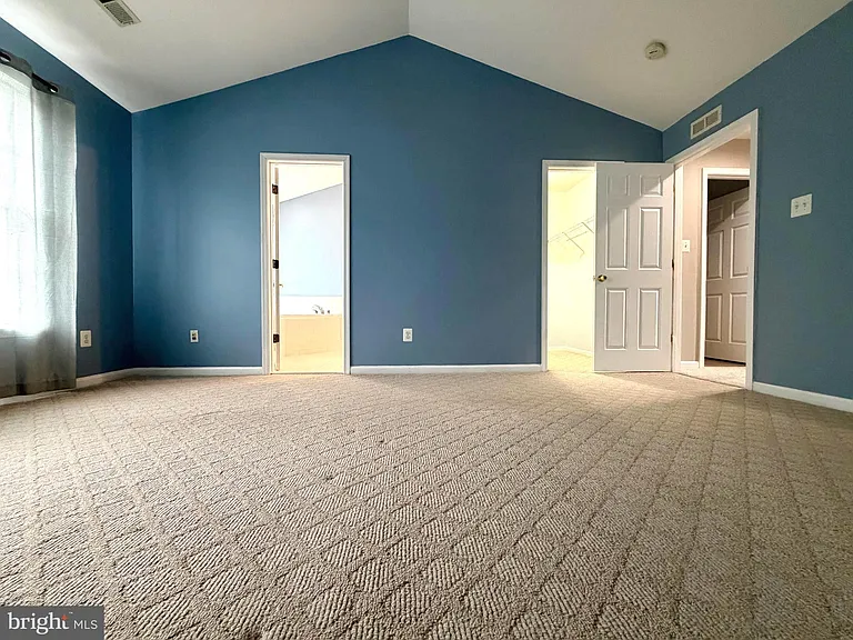 21831 Ladyslipper Sq — Photo 30