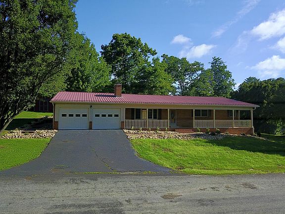 4th image of 395 Shady Sq