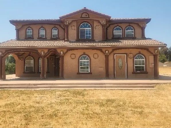 2091 E Nebraska Ave, Dinuba, CA 93618