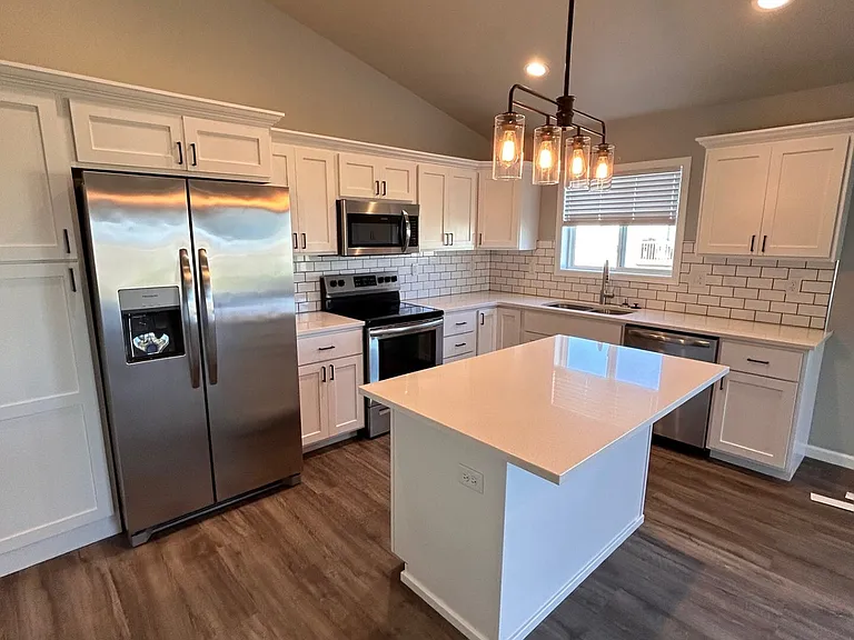 236 Divide Dr — Photo 3
