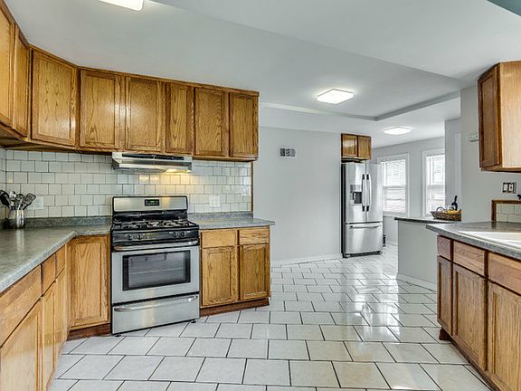 4th image of 9123 S 52nd Ave