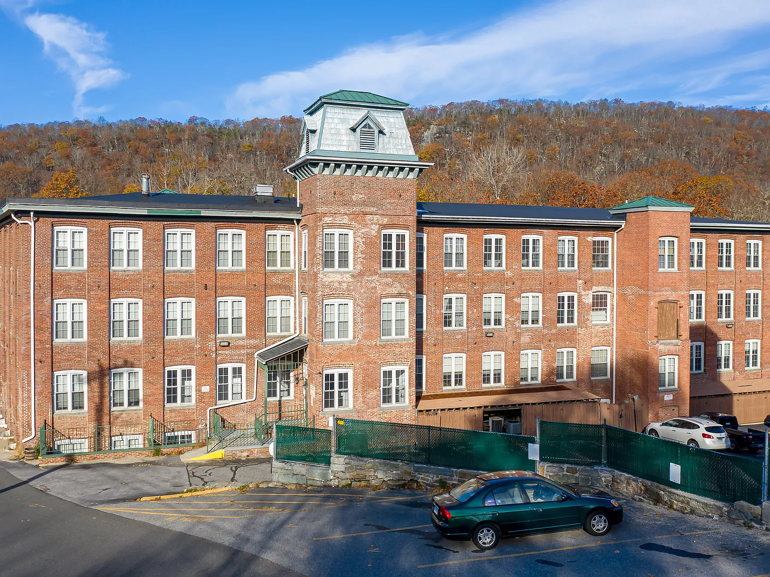 Gilbert Clock Apartments — Photo 2