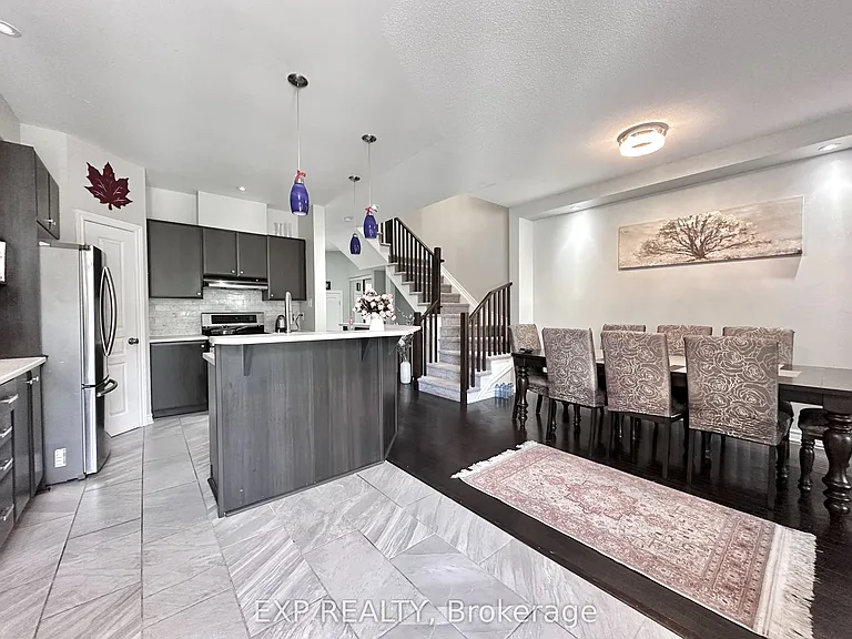 421 Foxhall Way — Photo 8