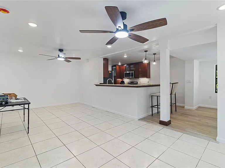 23094 Central Ave — Photo 6