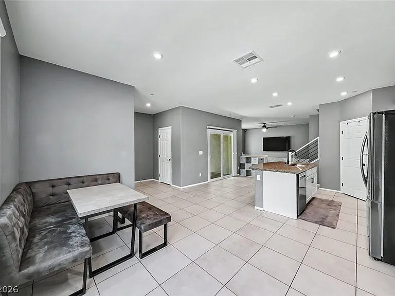 10634 Sariah Skye Ave — Photo 9