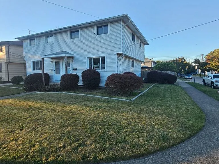 15202 Aldene Ave — Photo 2