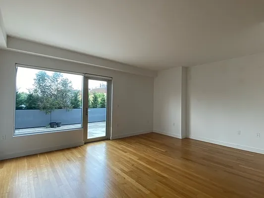 Rented by REAL New York | media 9