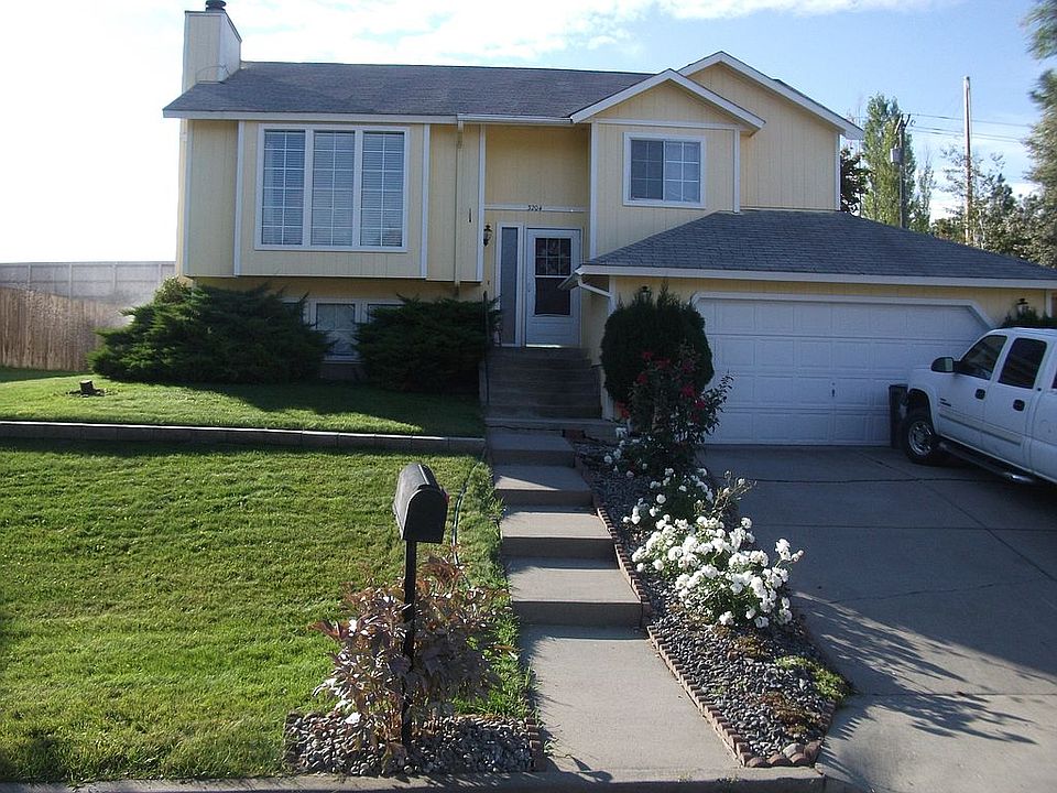 2nd image of 3204 E Kasha Ct