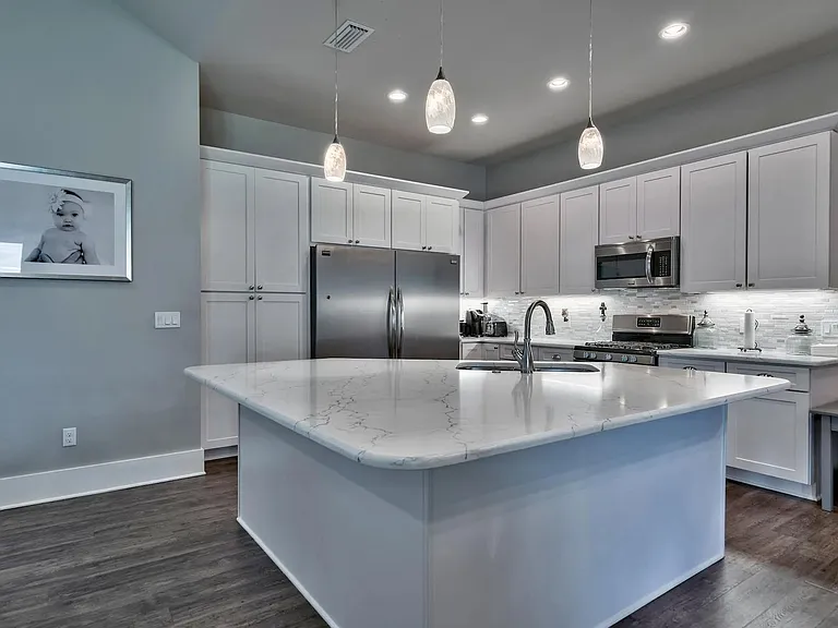 989 Forest Shore Dr — Photo 12