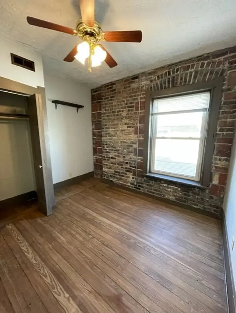 2 bed, 950 sqft, $1,450 — Photo 4