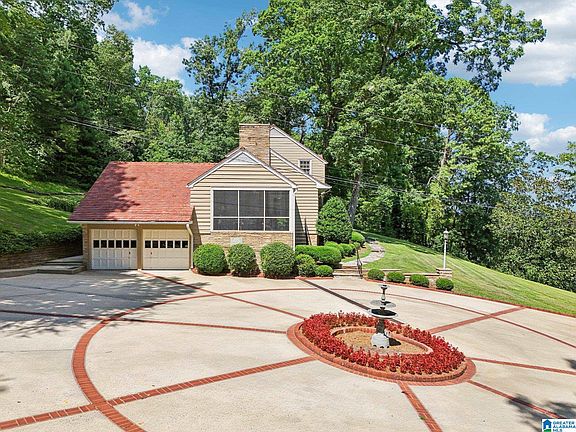 3rd image of 65 Dogwood Dr