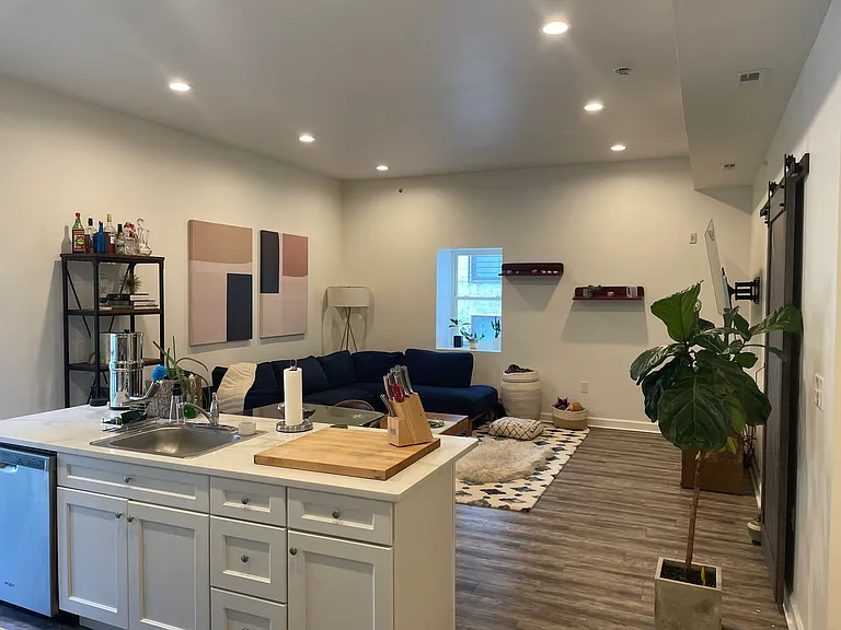 980 N Marshall St #4 — Photo 1